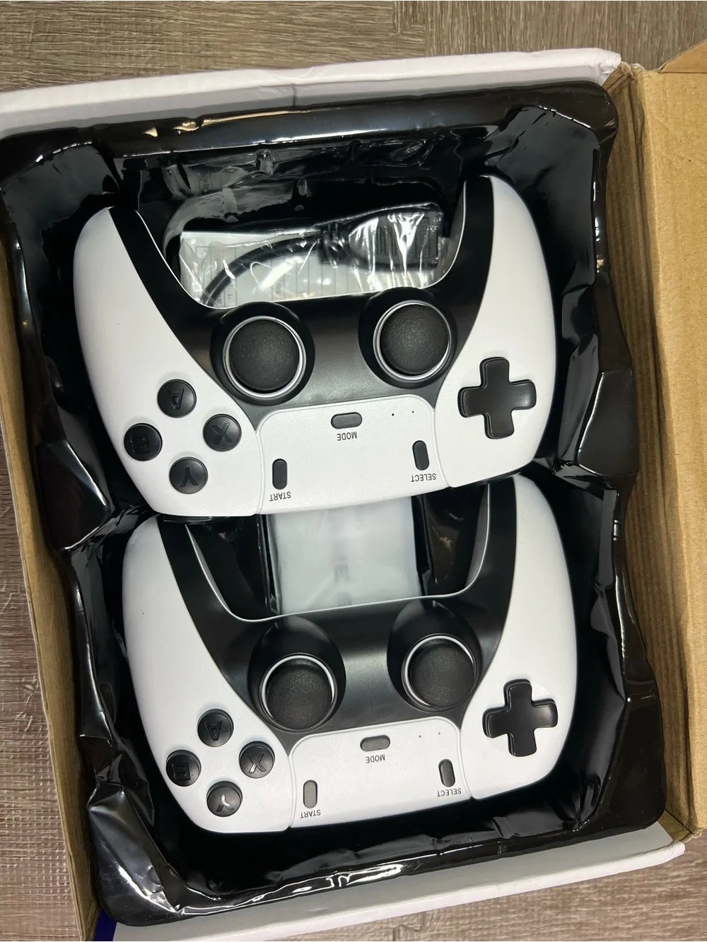 Wireless 2.4G White Game System W/Controllers -